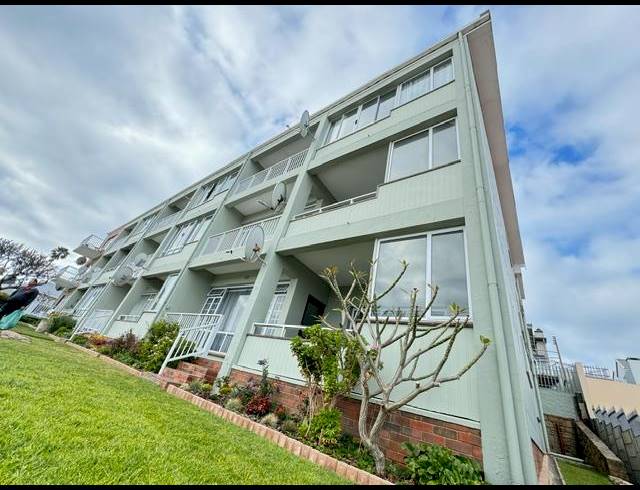 3 BEDROOM APARTMENT FOR SALE IN MOSSEL BAY CENTRAL